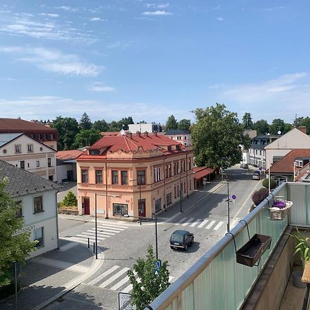 Apartman Az Pro 8 Osob Humpolec Exteriör bild