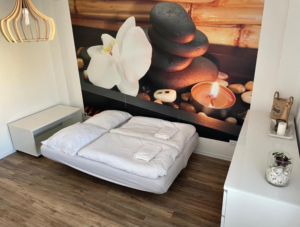 Apartman Az Pro 8 Osob Humpolec Exteriör bild